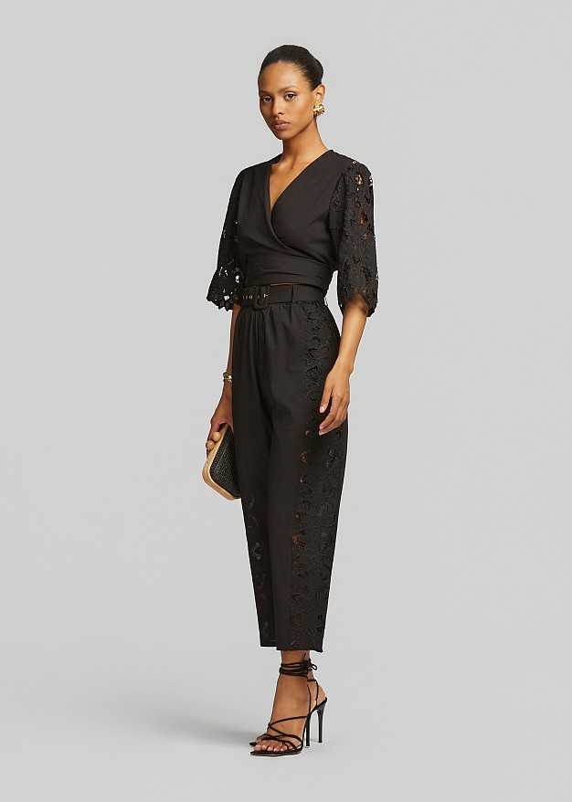Wrap blouse in guipure lace