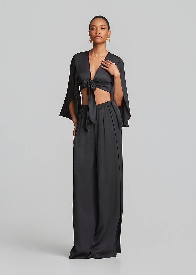 Satin-look top with a front tie