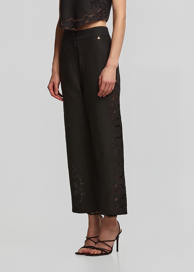 High-waisted trousers with a linen-look finish