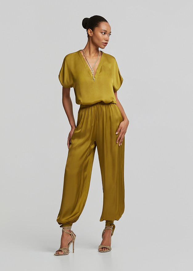 Harem trousers in satin look