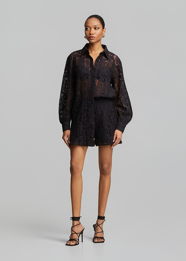 Comfortable lace shirt