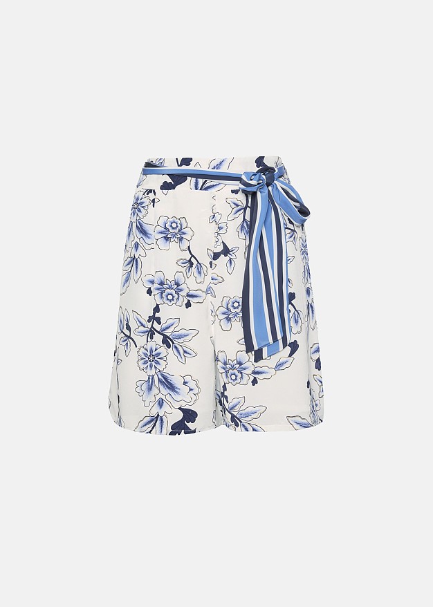 Printed shorts with metallic details