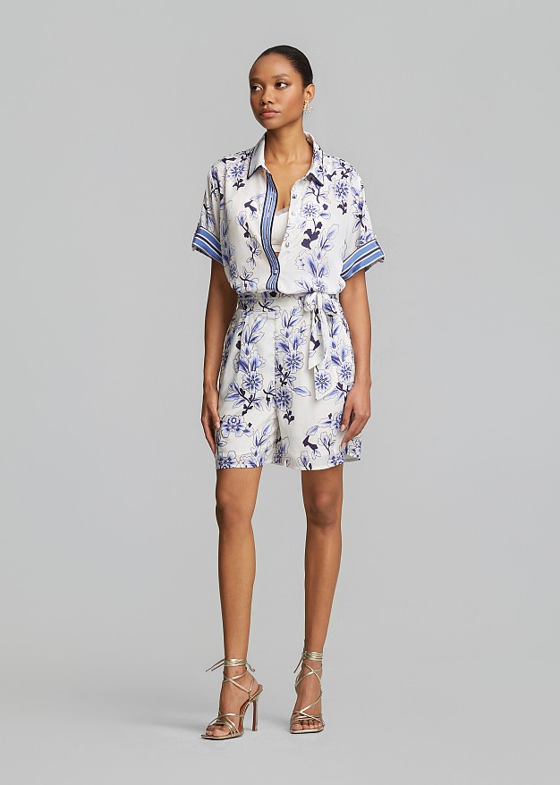 Printed shorts with metallic details