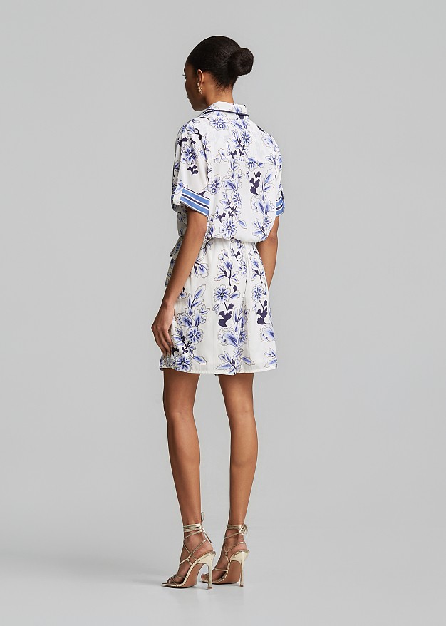 Printed shorts with metallic details