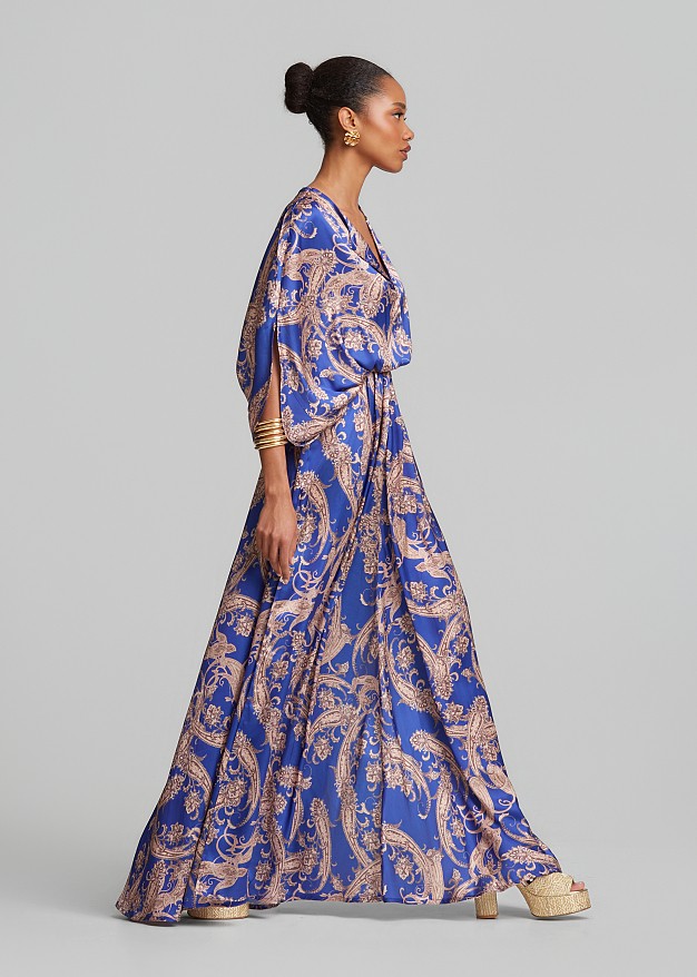 Rochie lungă cu print și aspect satinat