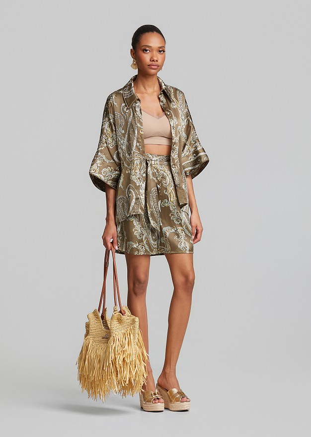 Printed shorts in  lurex paisleys pattern