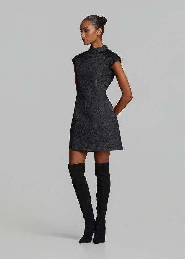 Mini tulip dress in soft denim with decorative lace