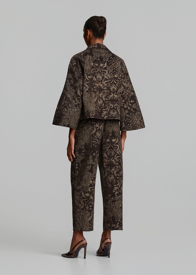 Boxy brocade jacket with 3/4 sleeves