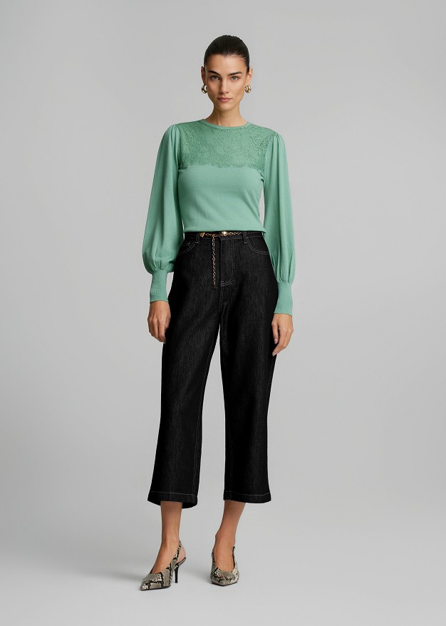Knitted top with lace detail