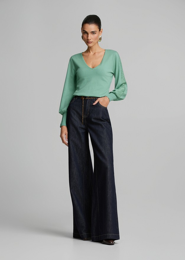 Knit top with dots detailing