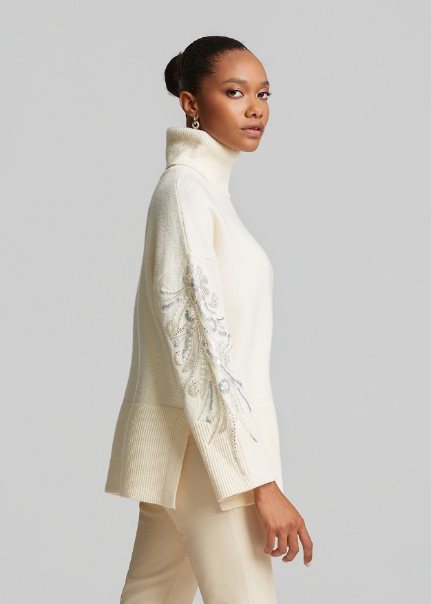 Oversized sweater with rhinestone embroidery
