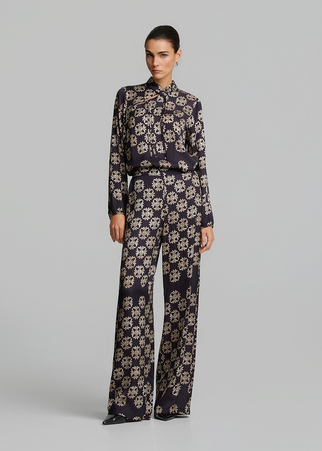Mandarin collar blouse in satin printed look