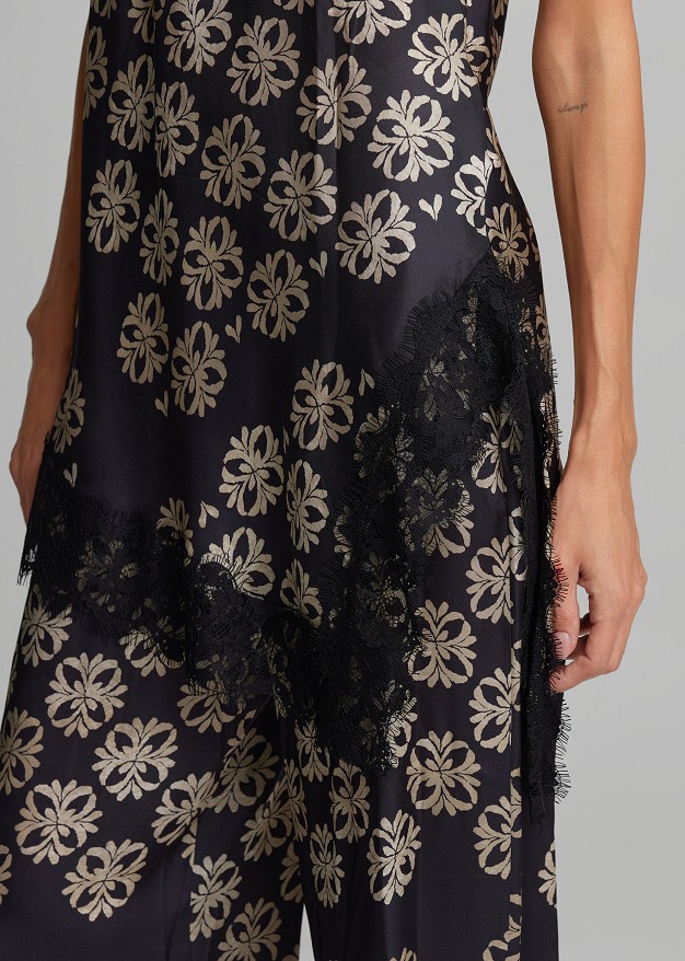 Printed lingerie top in asymmetric lace
