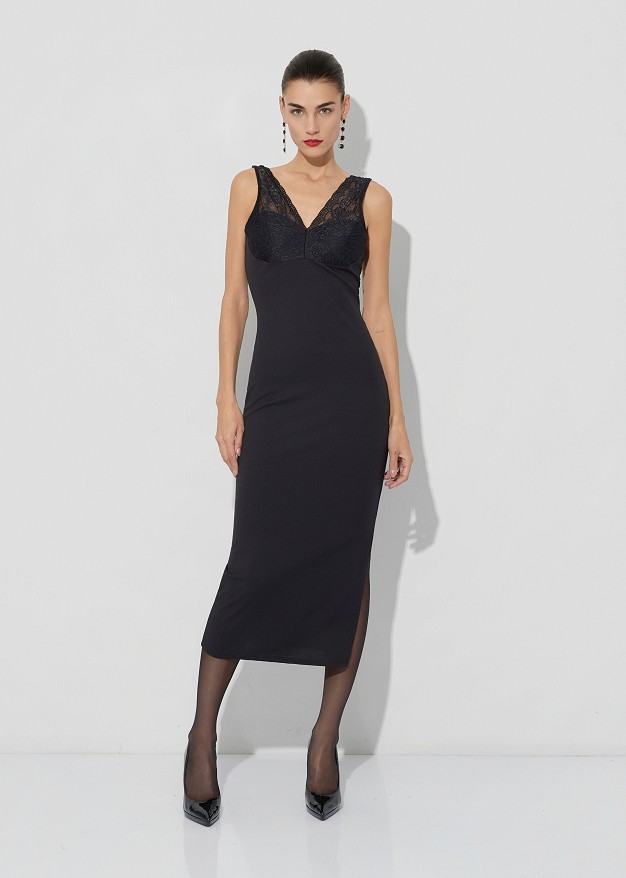 Midi dress in lace detail