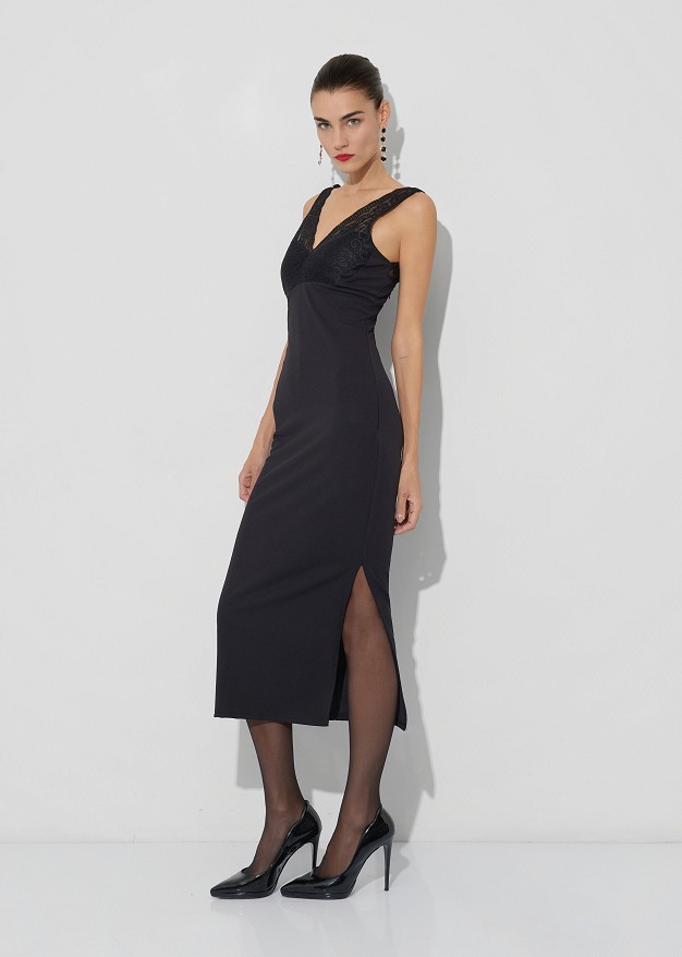 Midi dress in lace detail