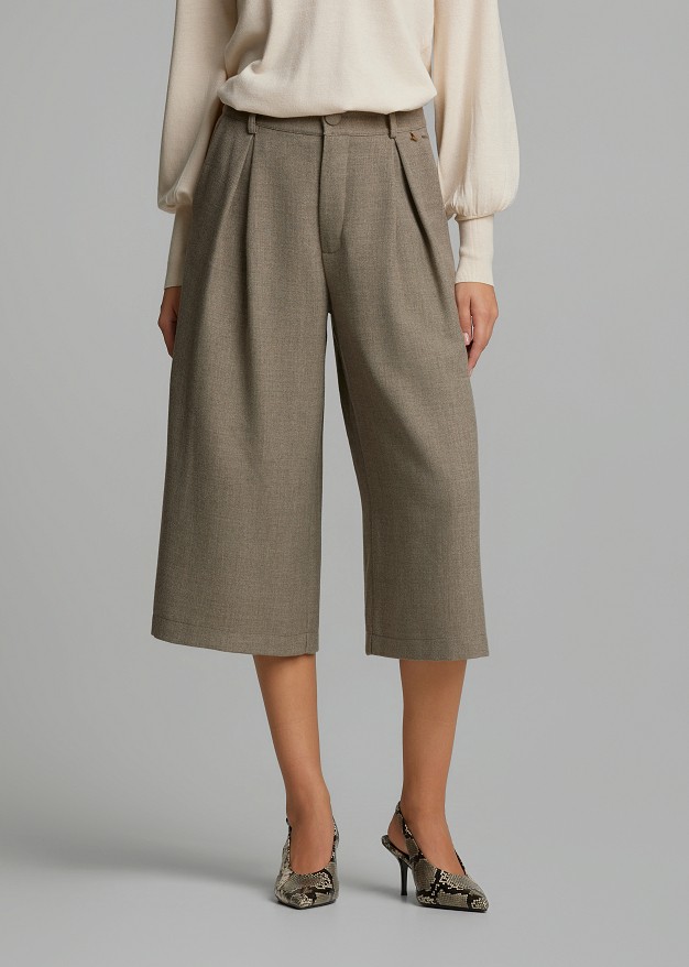 Pleated culottes