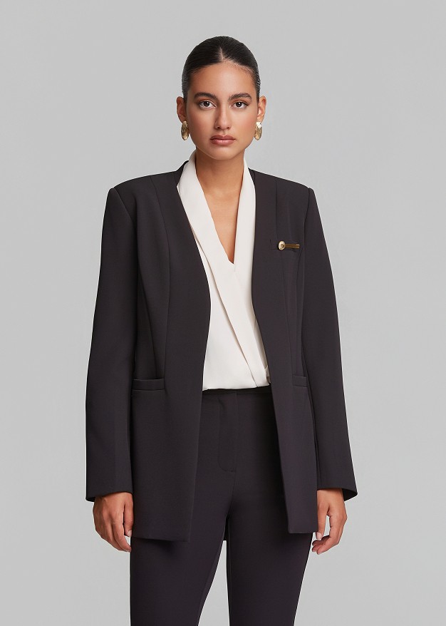 Tailored longline collarless blazer