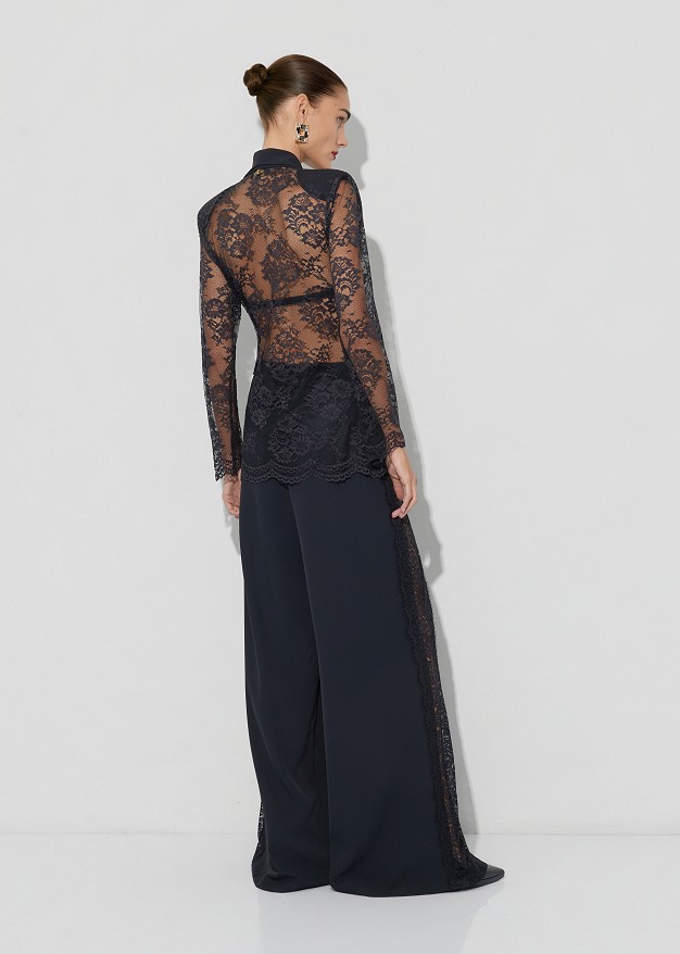 Wrap-style jacket with lace