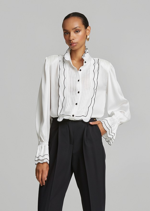 Shirt with ruffles in black and white