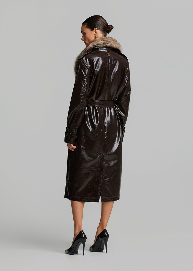 Long vinyl-look coat with a faux fur collar
