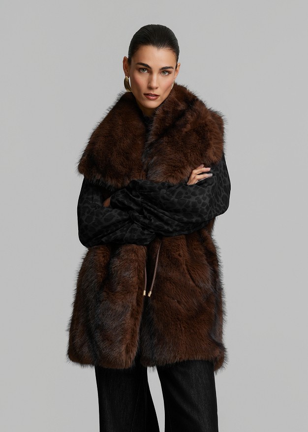 Vestă din blană artificială cu guler oversized
