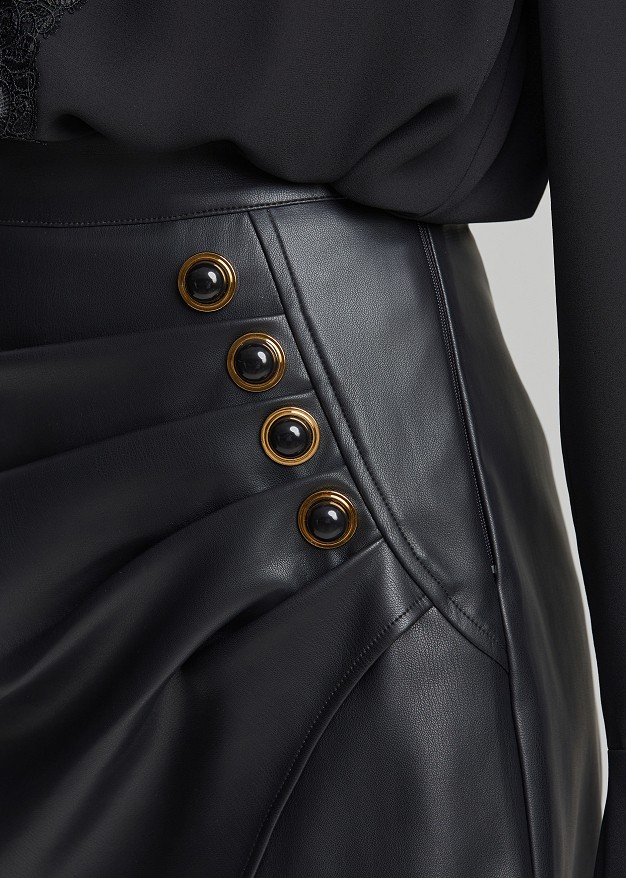 Ruched shorts in leather look