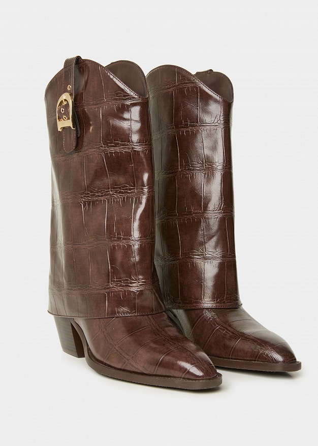 Cowboy boots in crocodile leather look