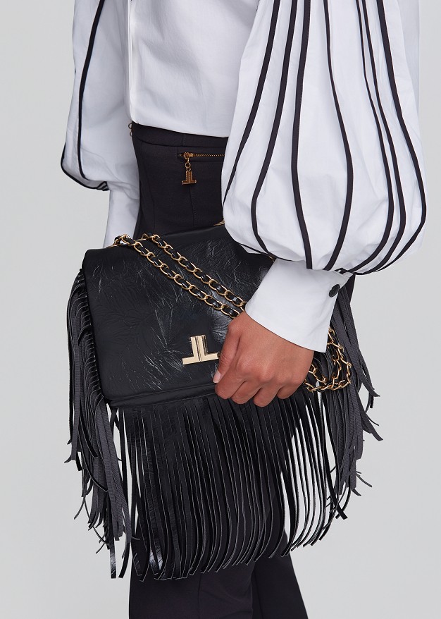 Fringed shoulder bag