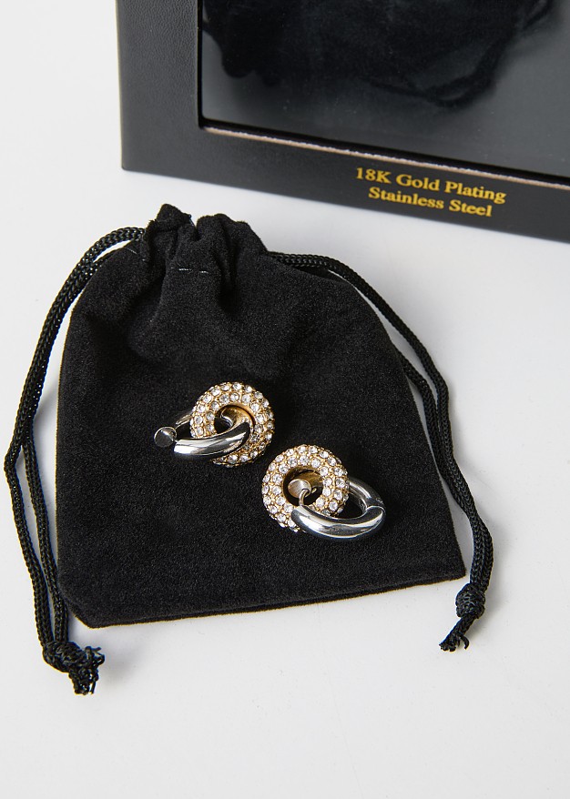 Chain-style earrings