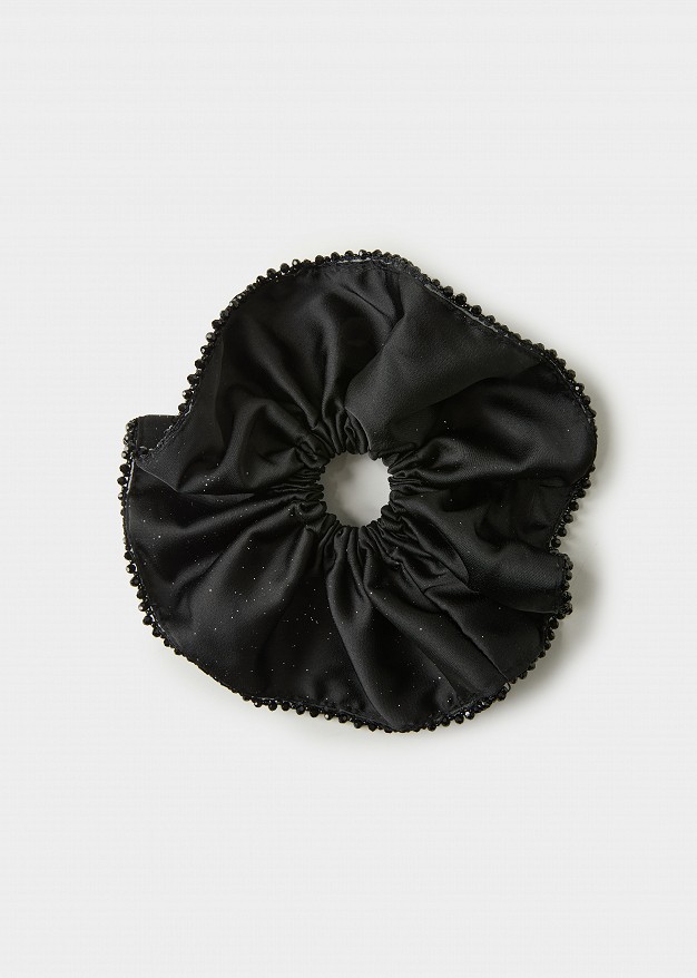 Oversized scrunchie with beads