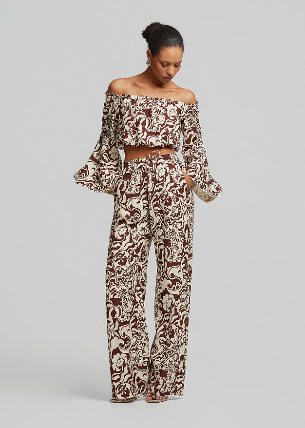 Printed off-shoulder blouse