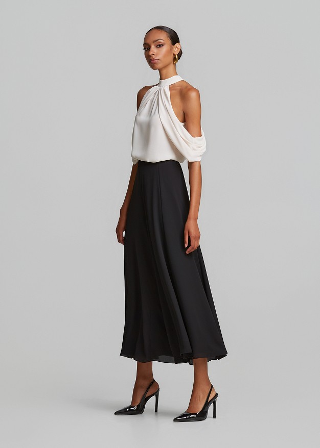 Blouse in adjustable sleeves