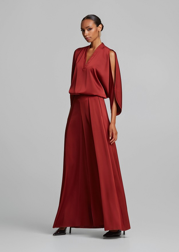 Top with cut-out details and a satin finish