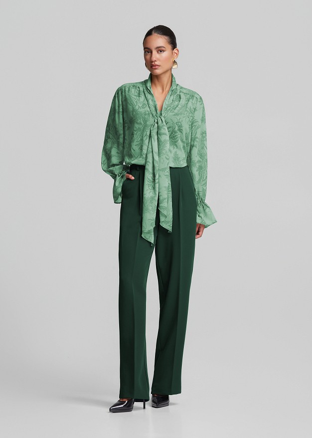Printed blouse with neck tie