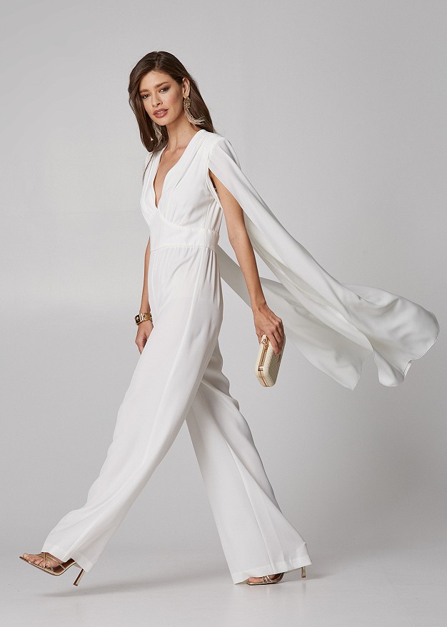 Jumpsuit with bat sleeves