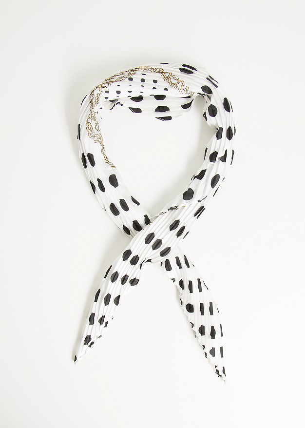 Dotted pleated scarf with prints