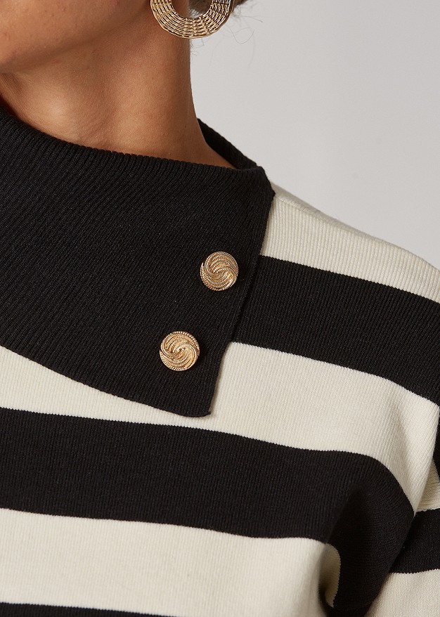 Sailor sweater with collar opening