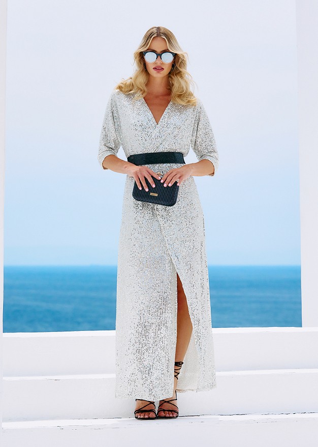 Maxi dress with sequins