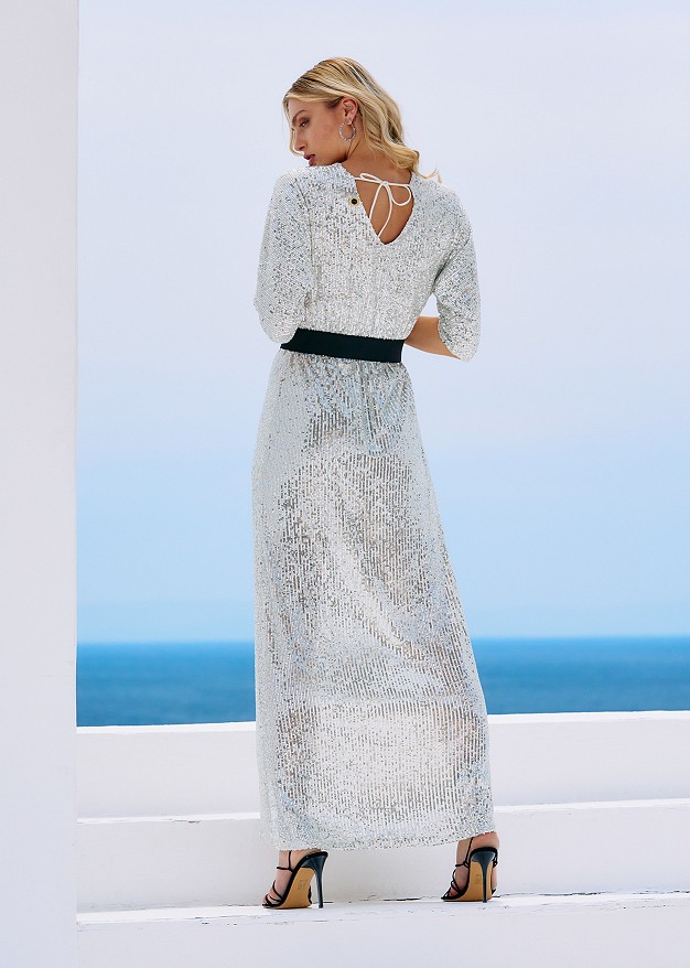 Maxi dress with sequins