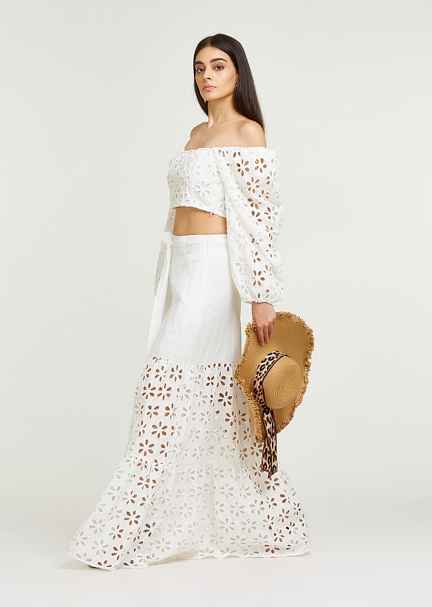 Maxi skirt with broderie lace