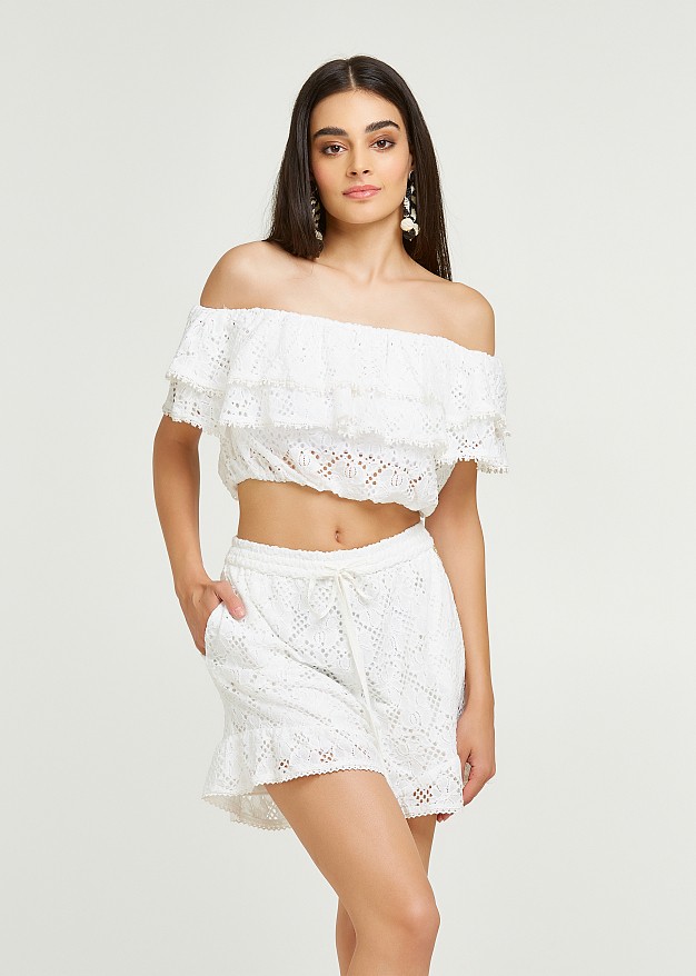 Broderie shorts with ruffles
