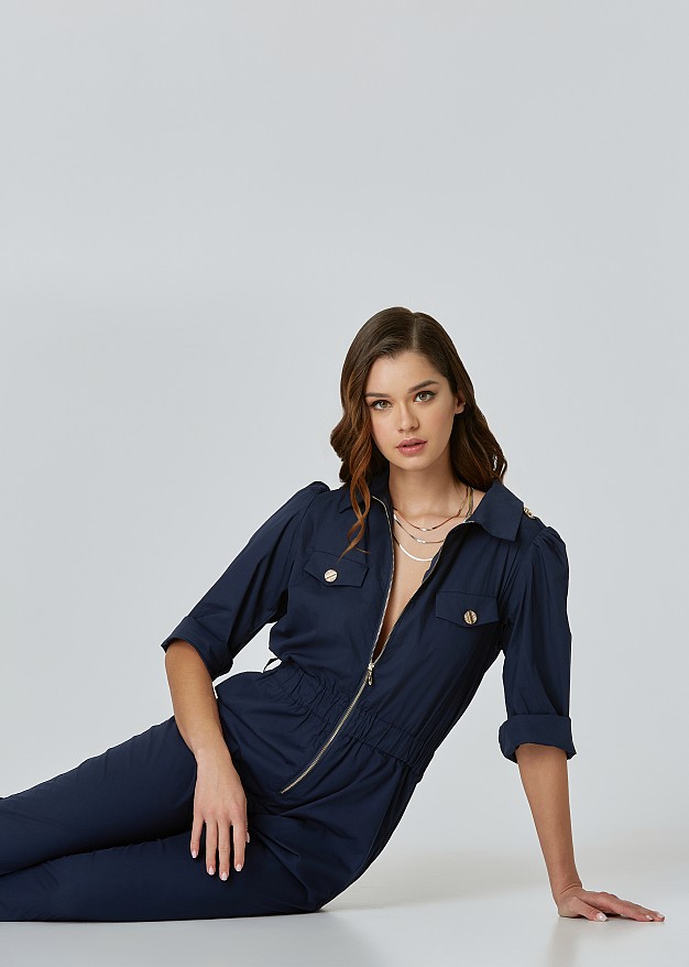 Jumpsuit with golden details and zipper