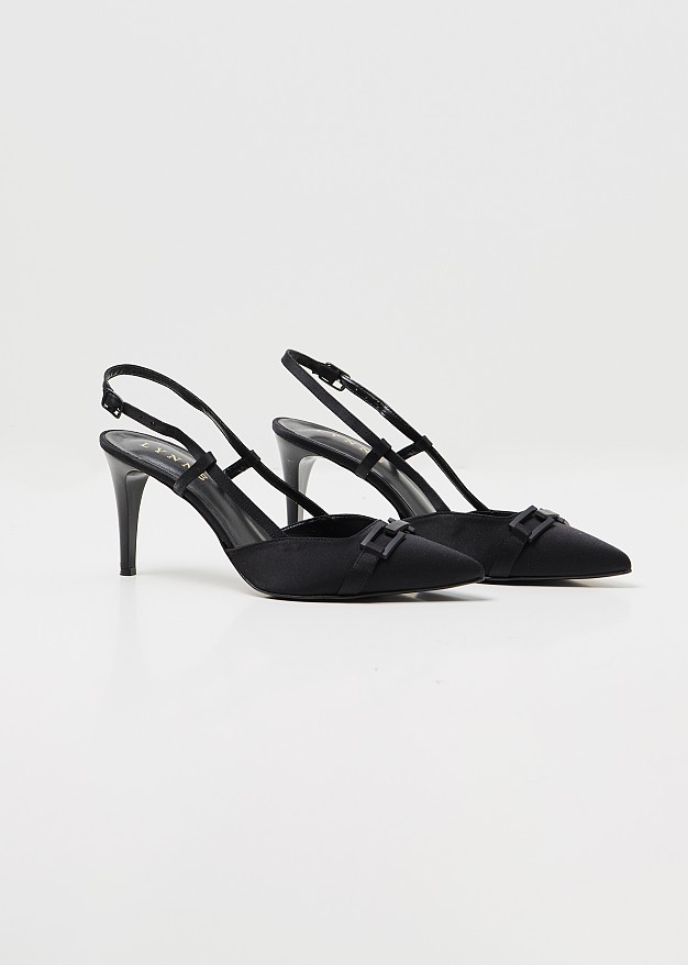 Pointed heeled mule with buckles