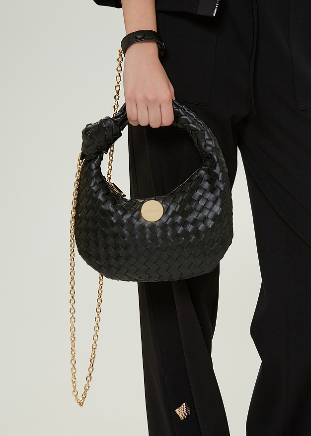 Handle bag with knot detail