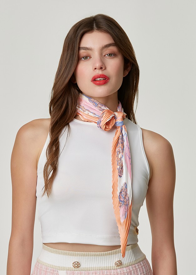 Printed pleated scarf in satin look