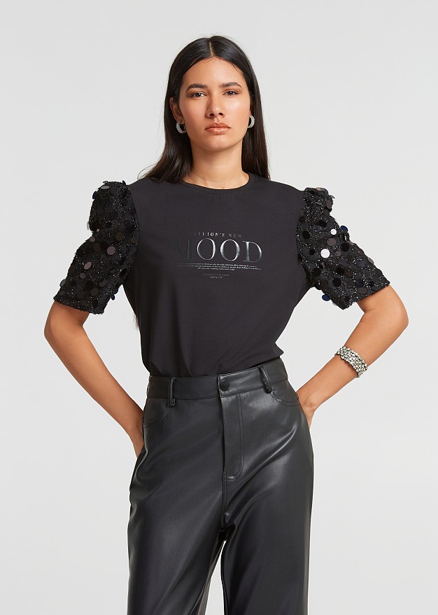 T-shirt with sequins on the sleeves