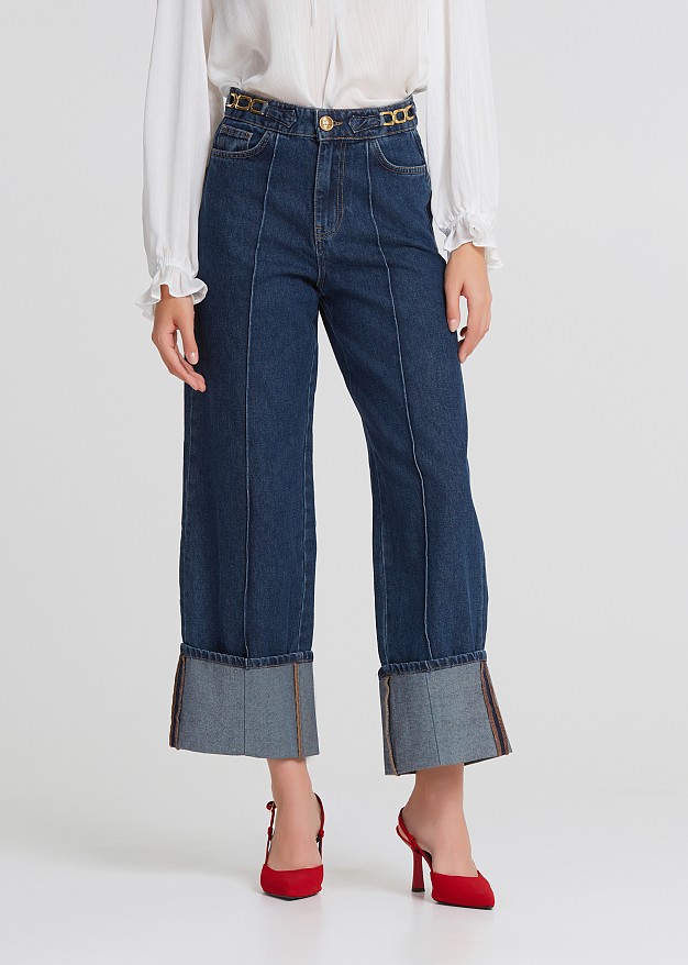 Denim pants with chain