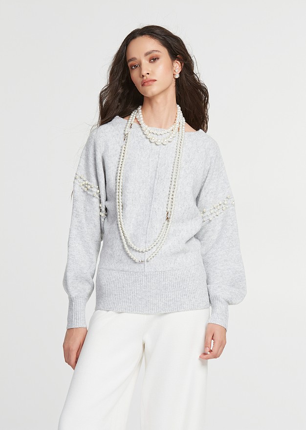 Sweater embellished with pearls