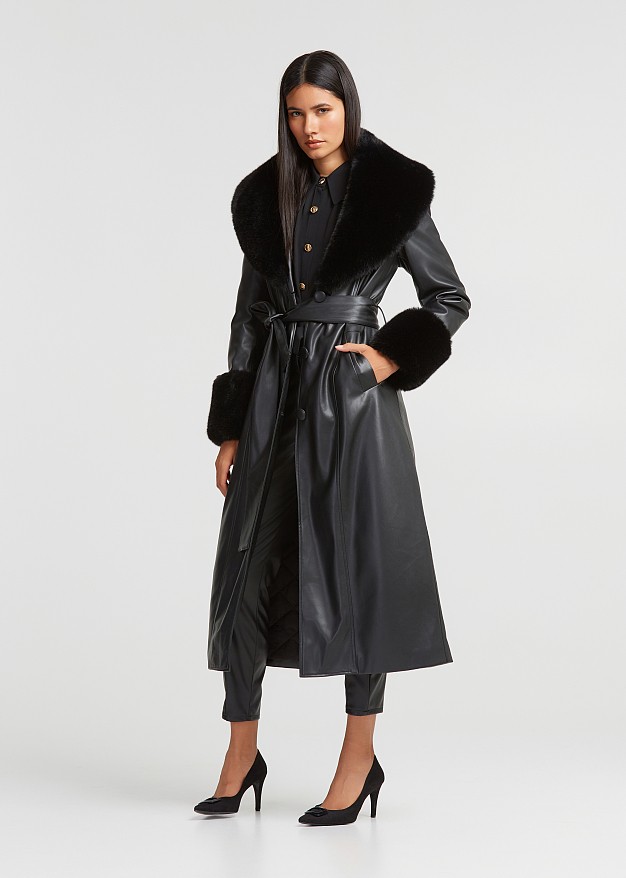 Maxi coat in in leather look