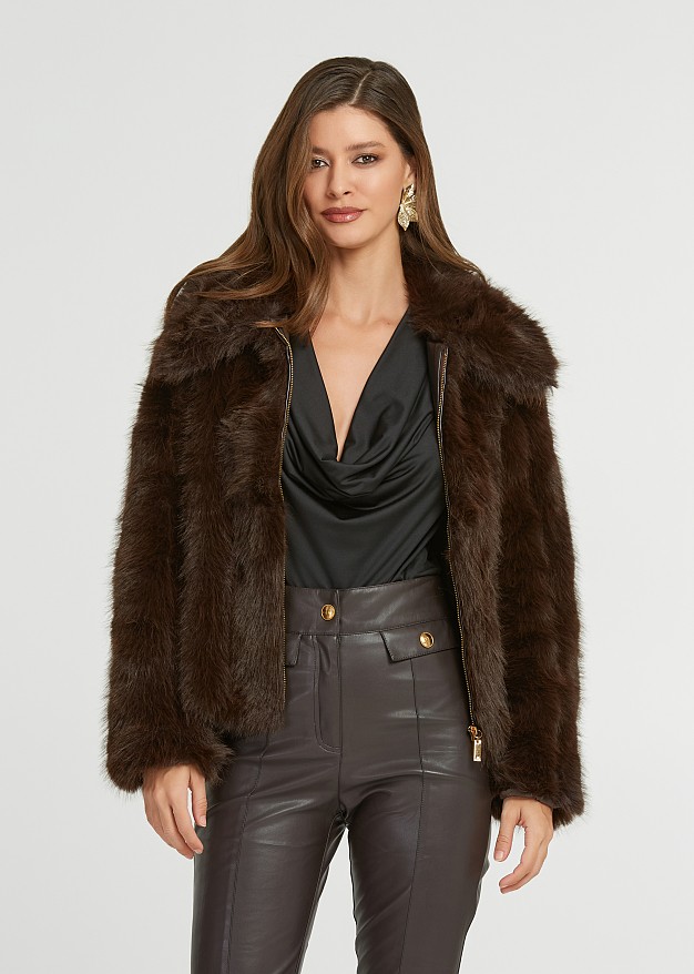 Faux fur in short mink look